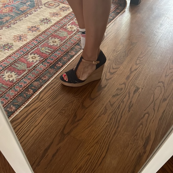 Tory Burch wedges - worn once Size 10 Navy Blue - Picture 8 of 8